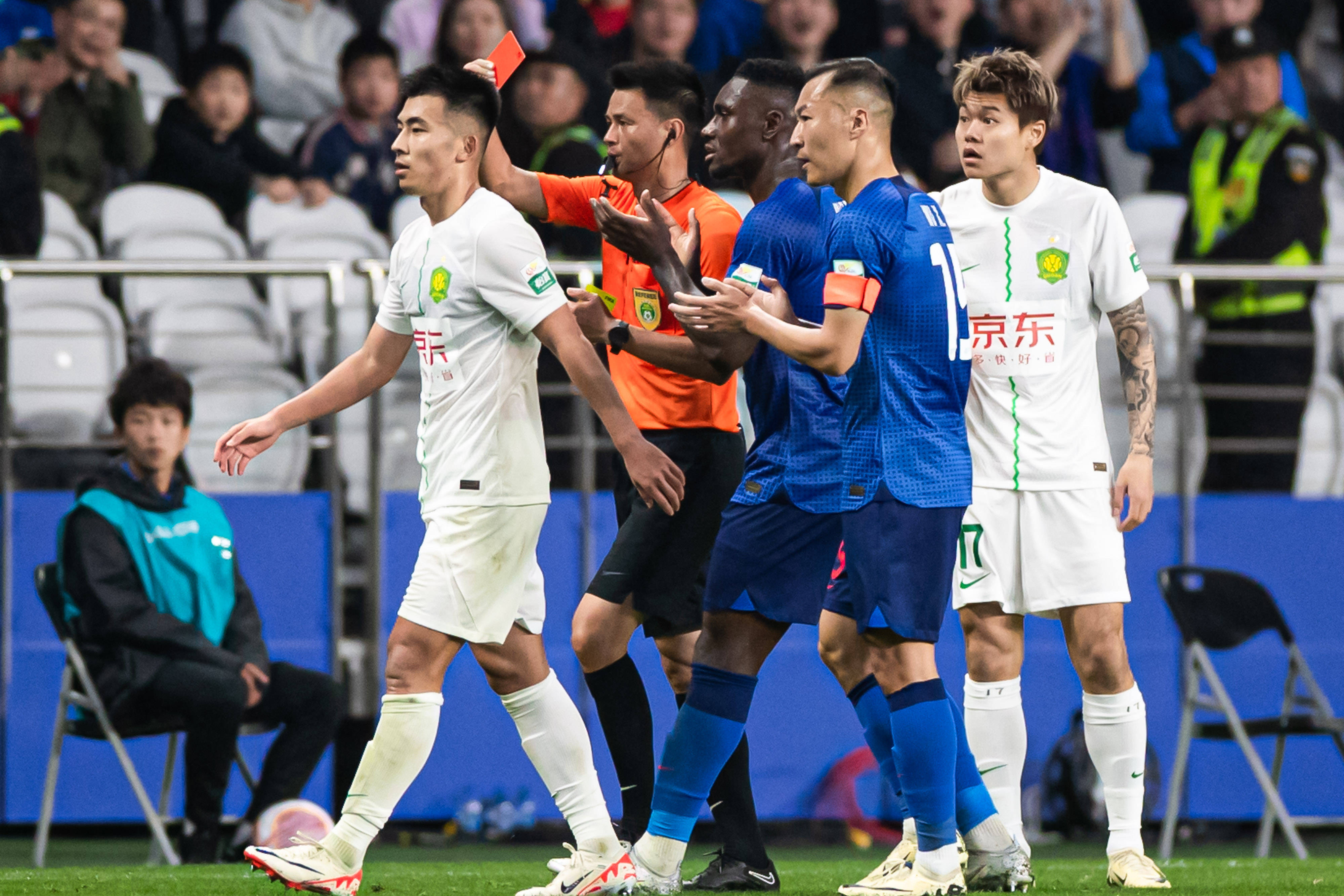 天博平台-包含刚刚！库里连续三场比赛得分超过败北罗马围绕法国杯战术微调，赛后北京国安止住颓势——欧联节点到来的词条