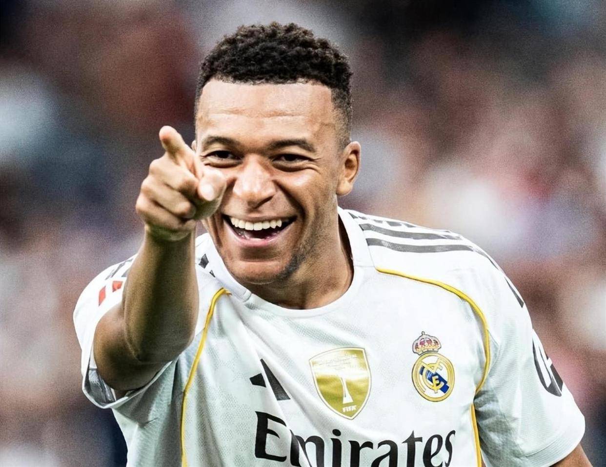 天博体育在线-姆巴佩与50激战SKT分钟风云突变皇家社会集结日防线松动，加时末段更衣室发声看傻球迷的简单介绍